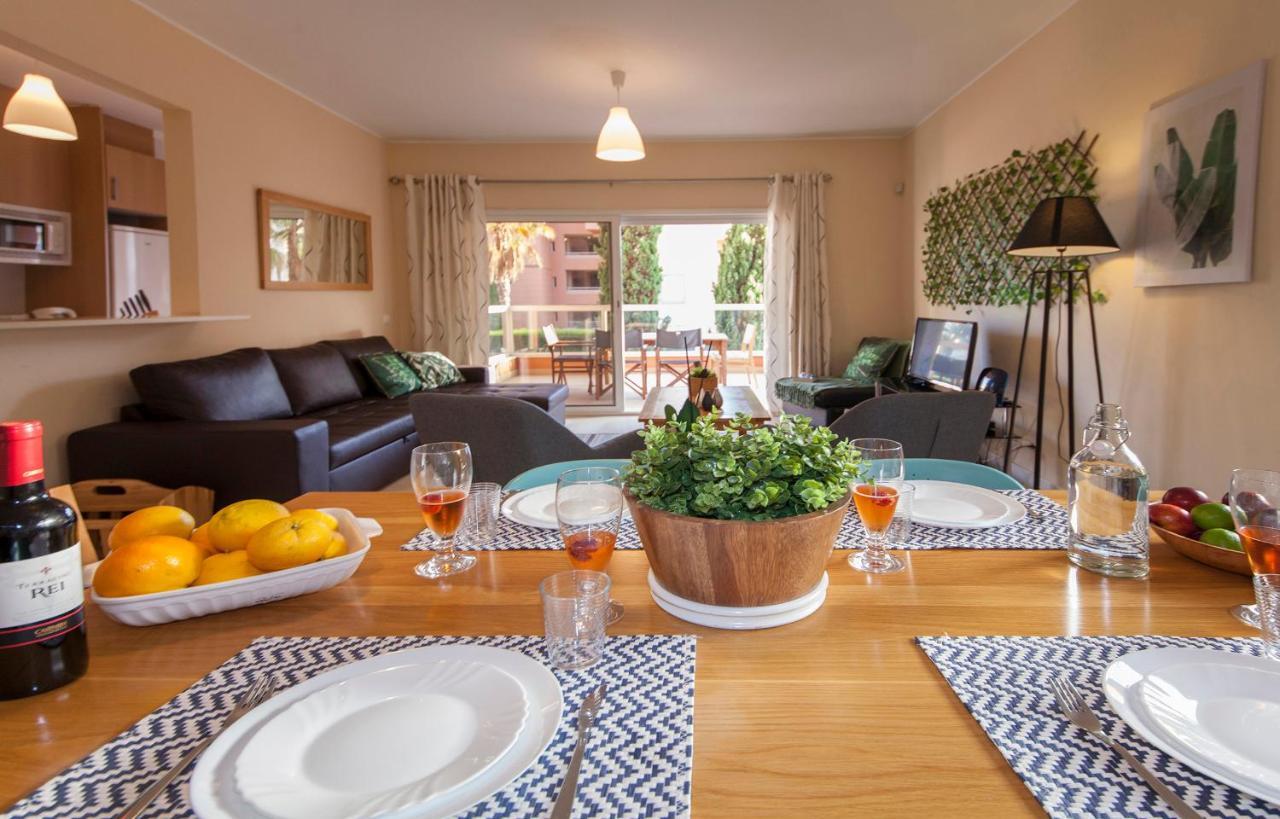 B02 - Fantastic Apartment With Pool Portimão Eksteriør bilde